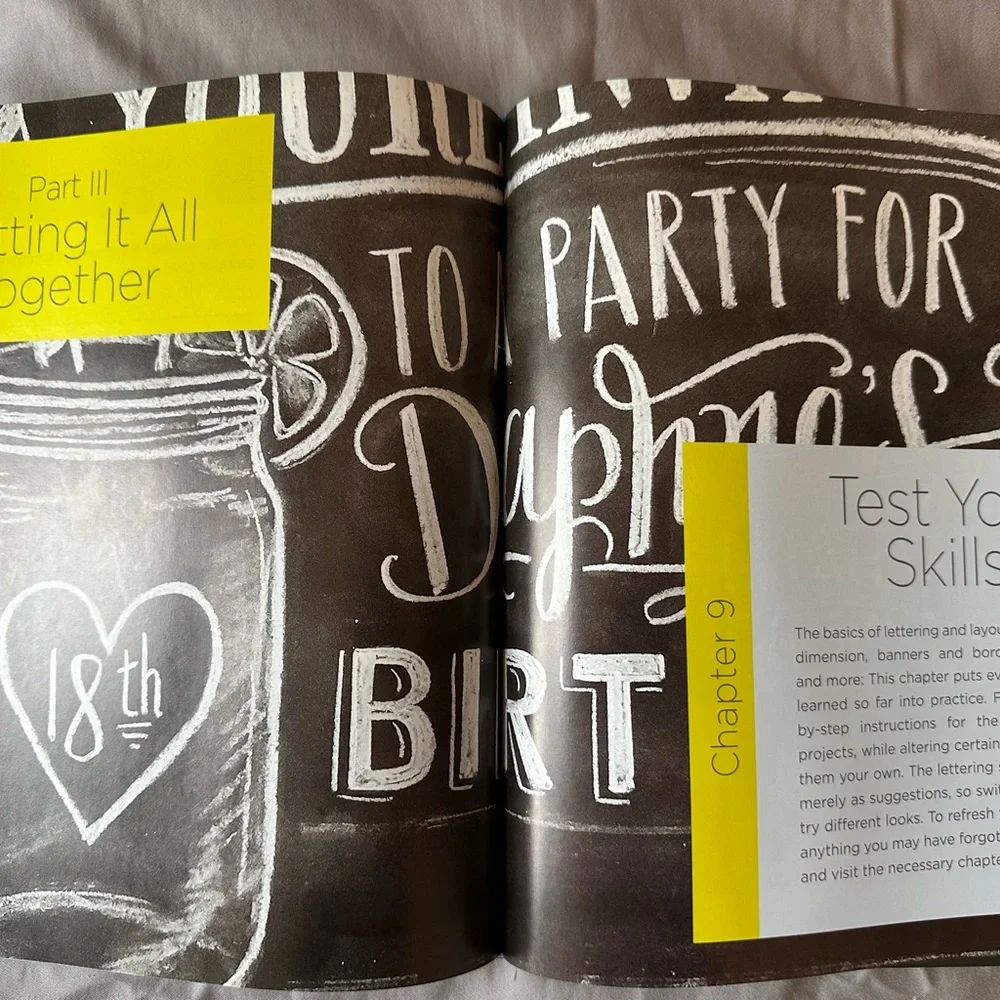 The Complete Book of Chalk Lettering - Picture 4 of 11